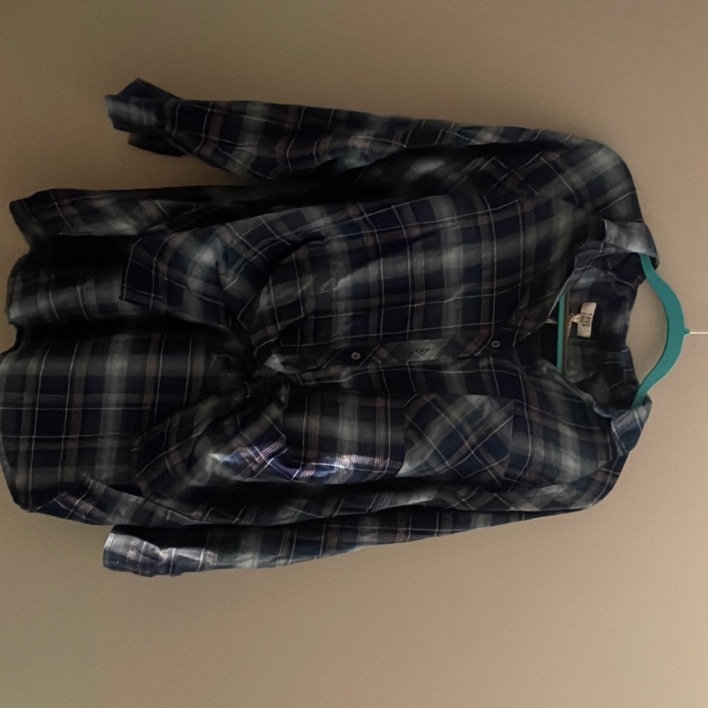 Slightly cropped flannel